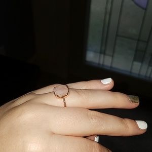 Rose quartz ring